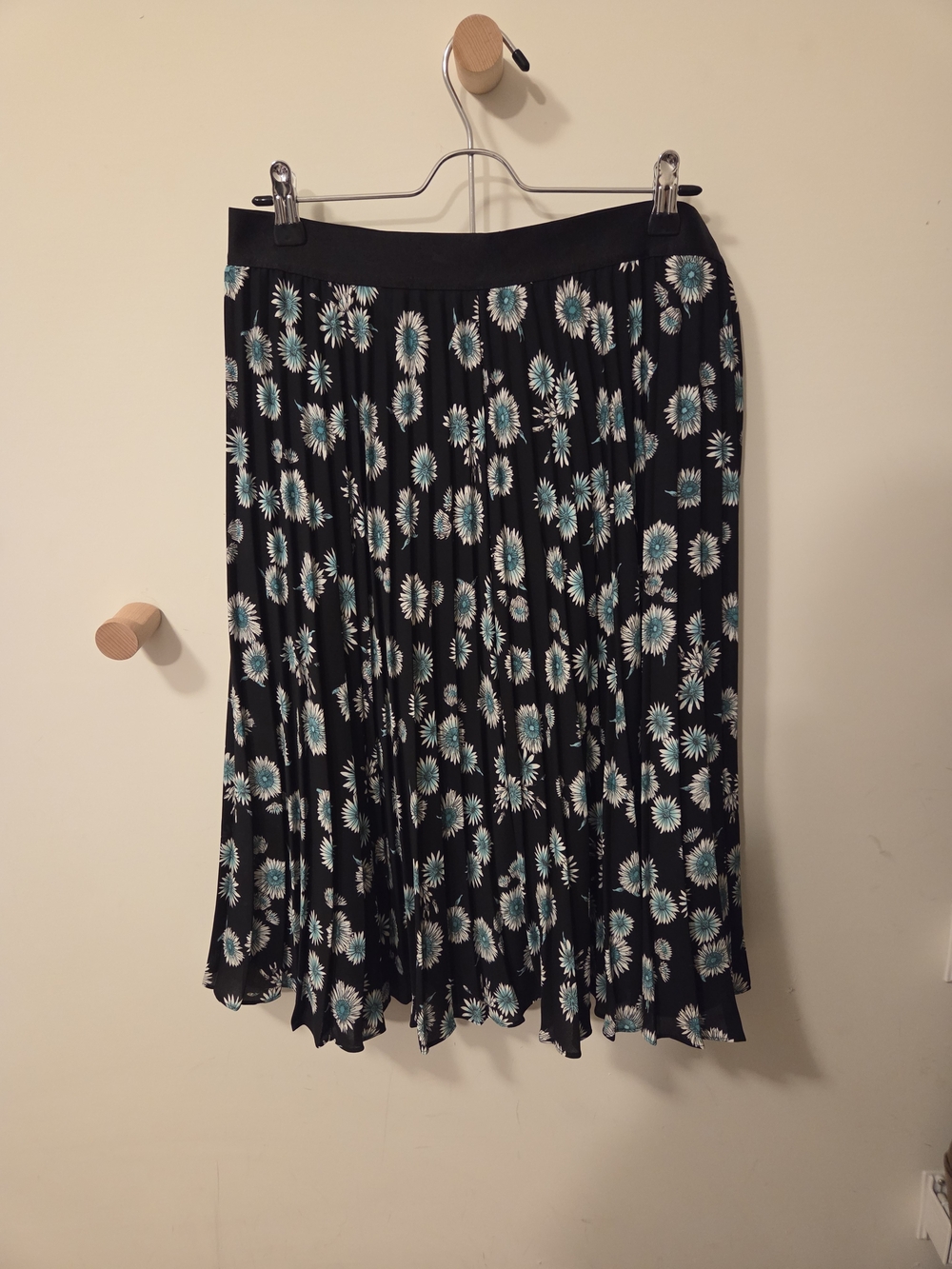 Express Black Midi Skirt with Teal and White Floral Print